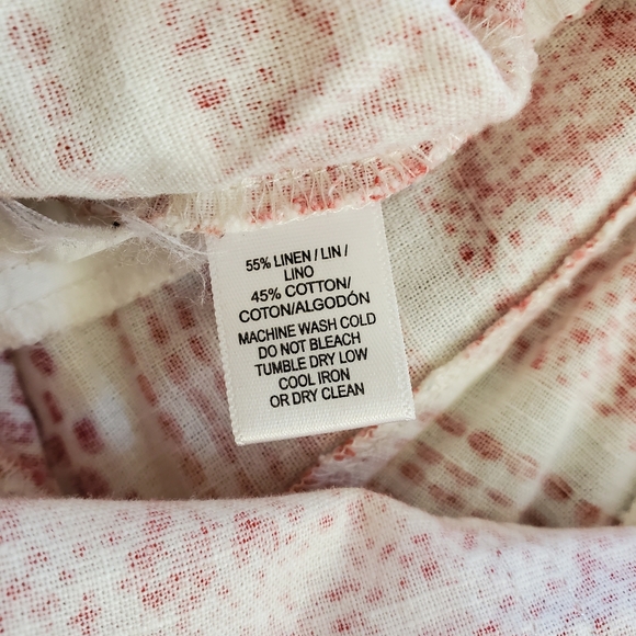 LOFT Red High Waist Shorts with Festive Pattern - Picture 5 of 5